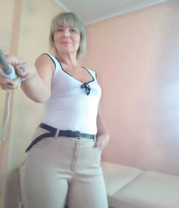 Елена, 43 года — эротический массаж в Санкт-Петербурге — фото 1